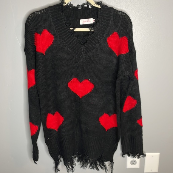 Heart Sweater - Picture 2 of 3